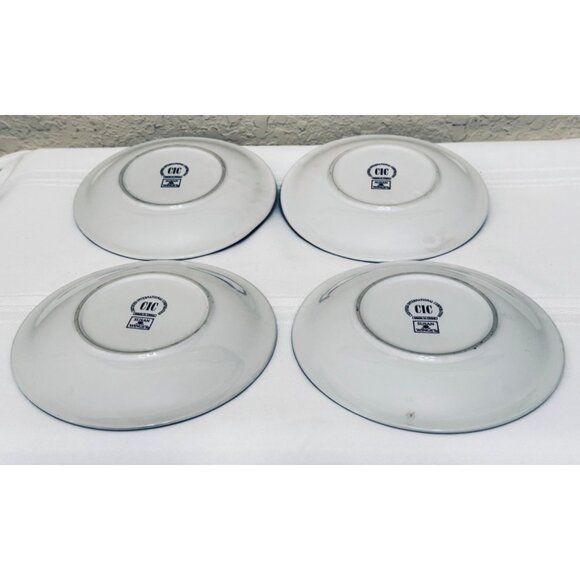 4 Salad Dessert Plates Father Christmas CERTIFIED International by Susan Winget - Picture 2 of 6